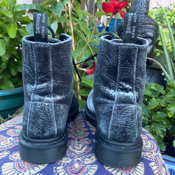 Rare Dr. Martens 1460 Brocade Velvet Paisley Boots - Picture 10 of 16